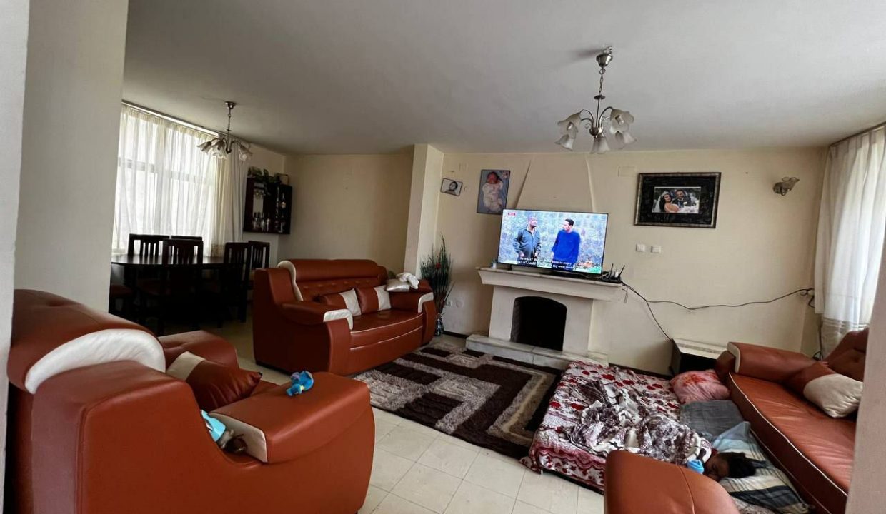 Four Bedroom House for Sale in CMC (6)