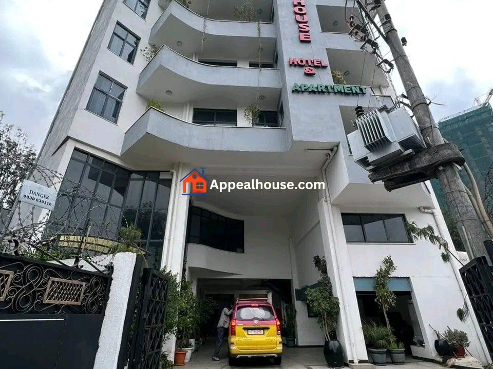 584799157_122159154248776068_1435150621960649861_n