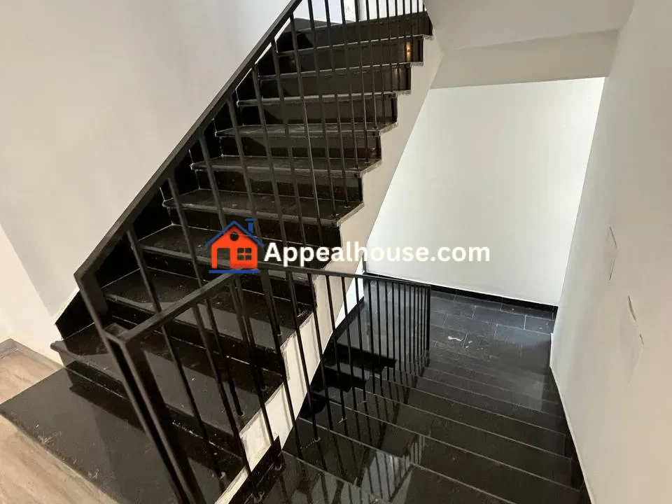 1754127285896_343jorgdznc_1754127167205_hrmkfuklv56_1750687047983_kpo4vgijm9p_1750686938016_wwnbxso9web_photo_20250623_163959