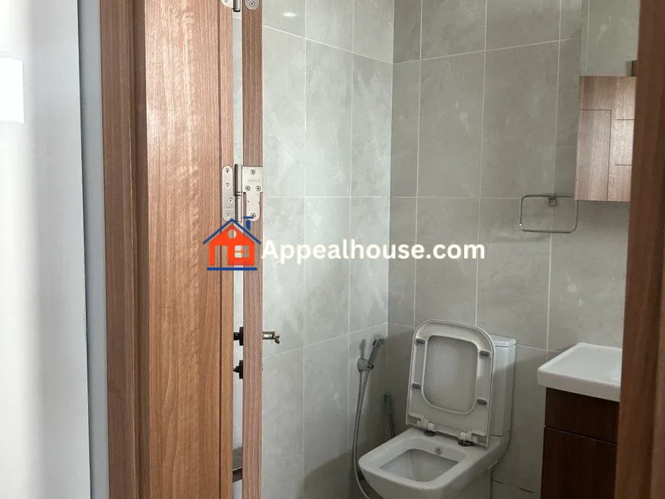 1758735199913_5q1xxiw7oel_photo_3_20250924_202657