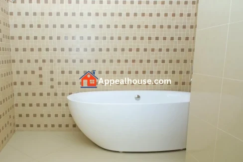 1758736968305_kxcm2vzs5ee_1758736836650_7b77oxiyprp_photo_1_20250924_205835