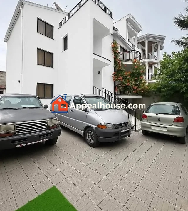 1761387911677_ejqmtjc6zvn_photo_1_20251025_131919 (1)