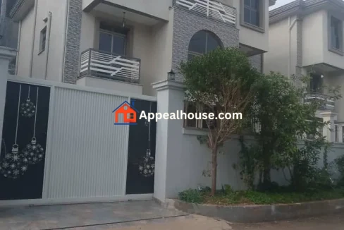 1761768215532_j047uoaif6q_photo_2_20251029_230109