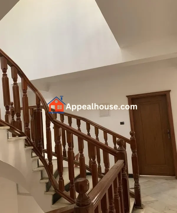 1761820555187_ikwzl7rdb3g_1761820489526_pd52m7fpy4q_photo_7_20251030_133232